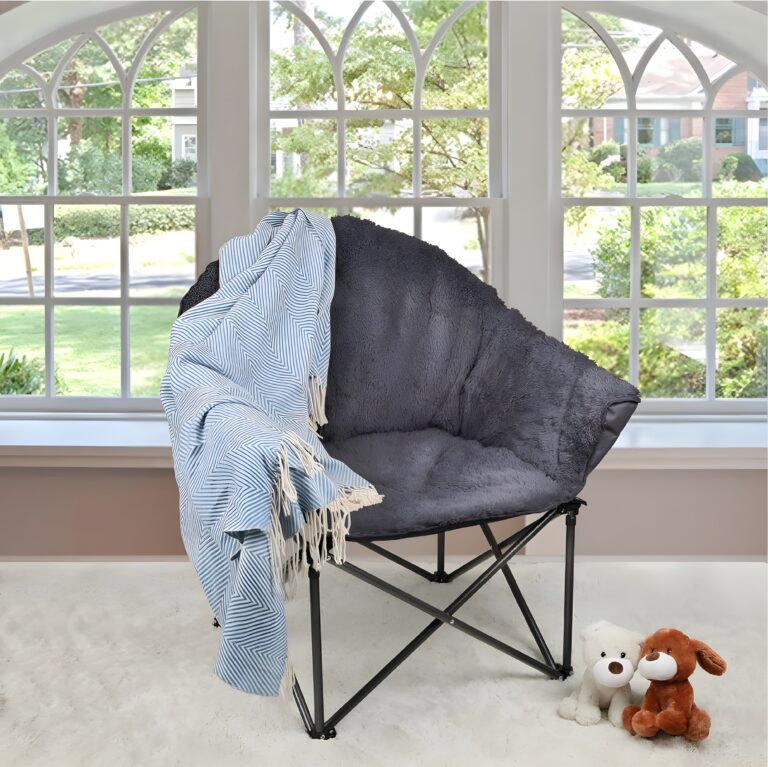 Portable folding chairs